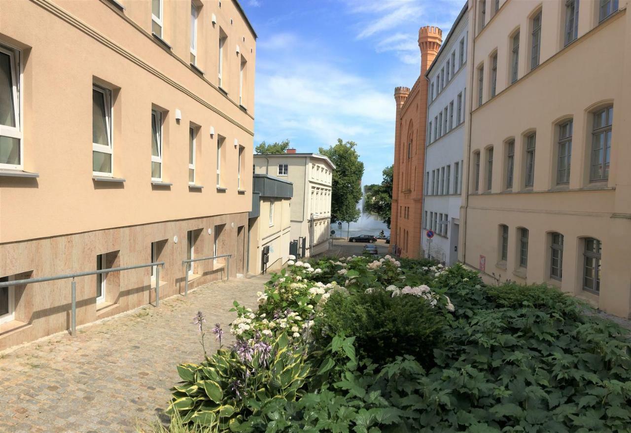 Schwerin Apartment Am Pfaffenteich Экстерьер фото