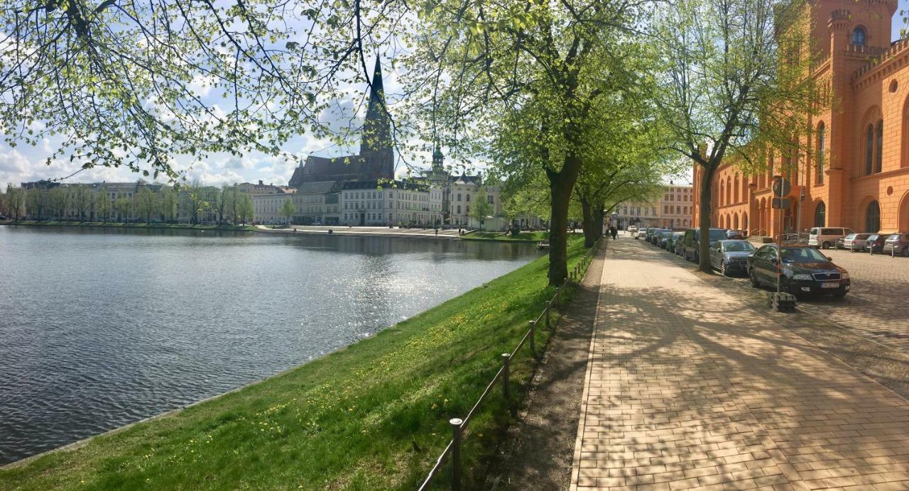 Schwerin Apartment Am Pfaffenteich Экстерьер фото