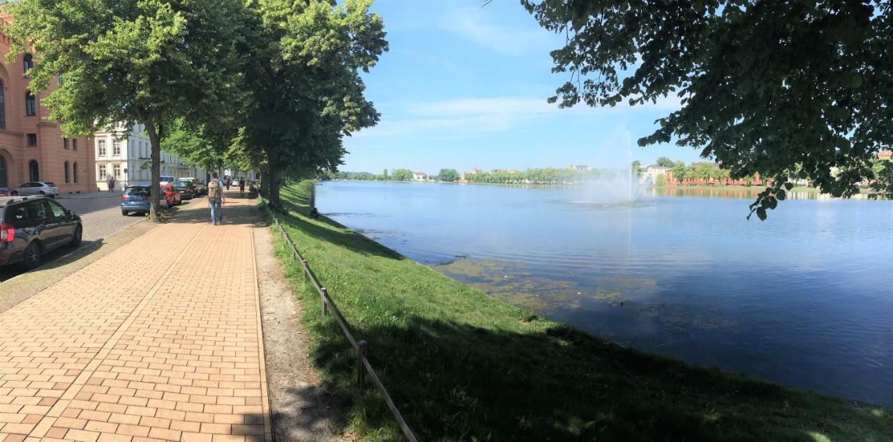 Schwerin Apartment Am Pfaffenteich Экстерьер фото